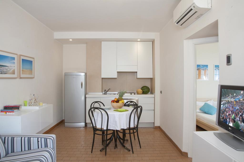 Aris Residence Riccione Zimmer foto